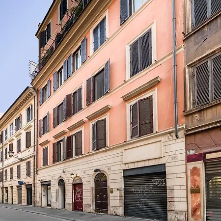 Downtown_blossom With Small Terrace * Róma